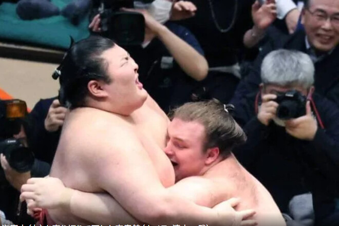 Aonishiki beats Hoshoryu at Hatsu Basho 2026